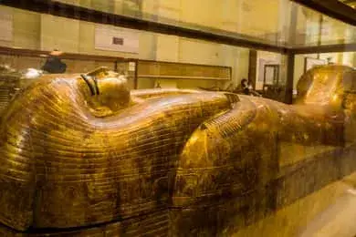 Cairo Travel Guide 2026: 40 Best Things to Do, Giza Pyramids & Grand Egyptian Museum (5-Star Reviews)