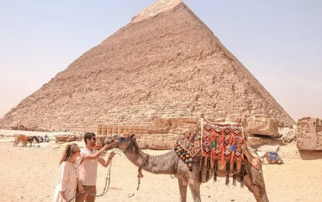 Giza Pyramids & Sphinx Half-Day Tour