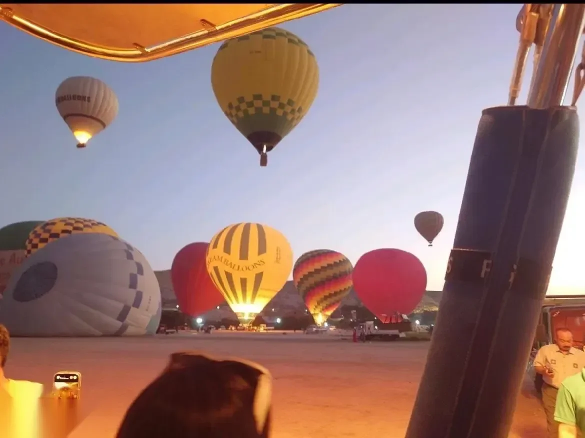 Luxori Napkeltés Hőlégballon Csoportos Túra in Luxor — view 3