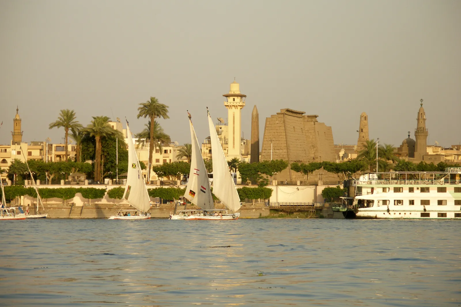 Luxor Hot Air Balloon Sunrise Ride photo 4