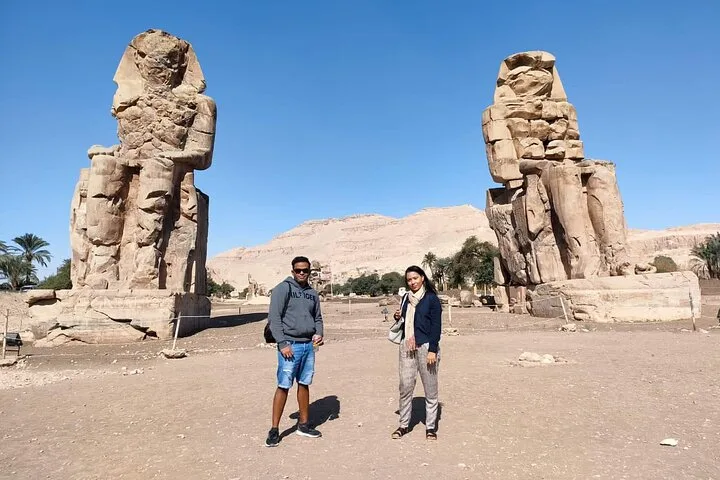 Luxor Nyugati Part Rejtett Templomai Túra: Medinet Habu, Ramesszeum és Királynék Völgye in Luxor