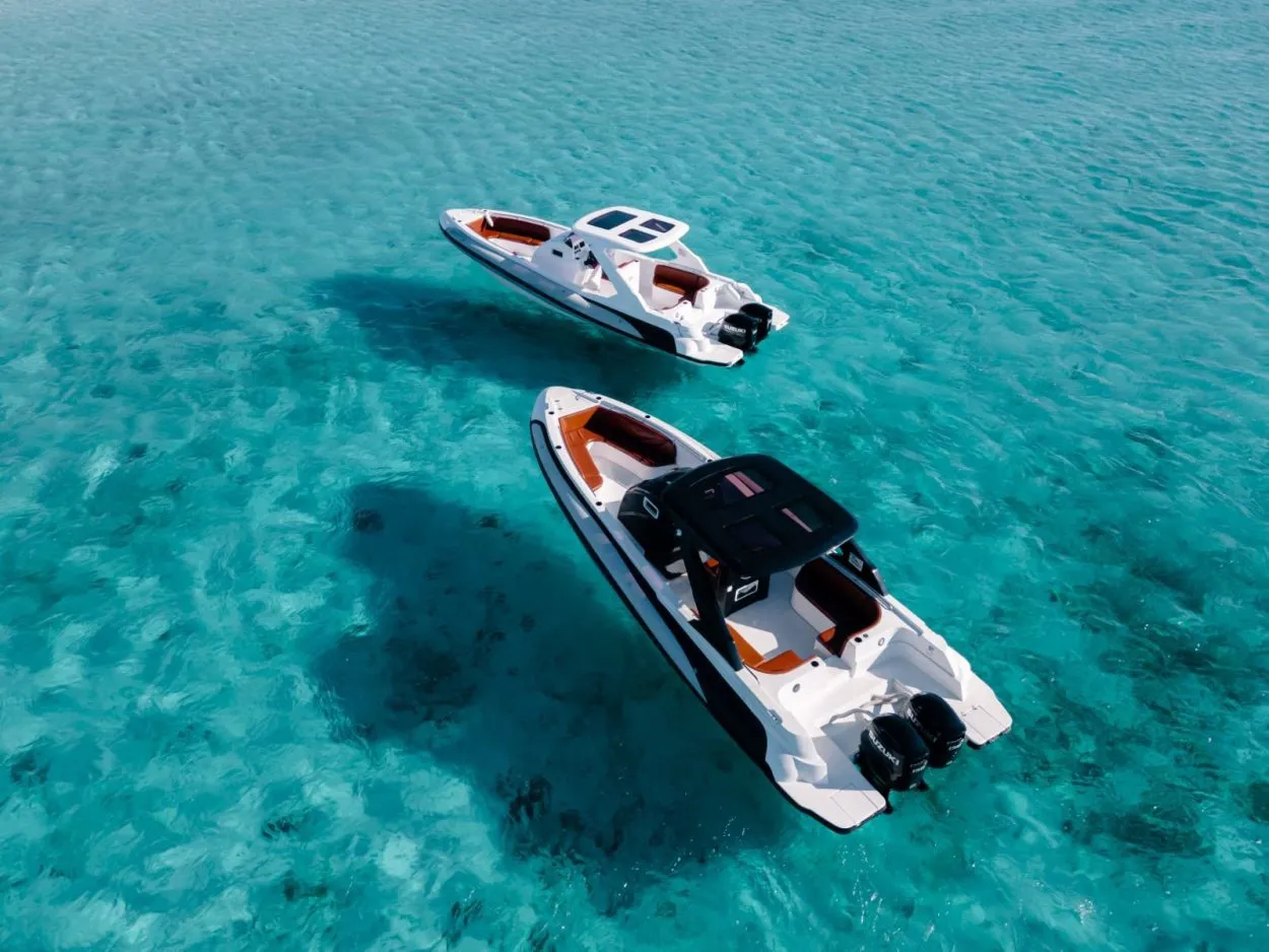 Luxury Speedboat Charter