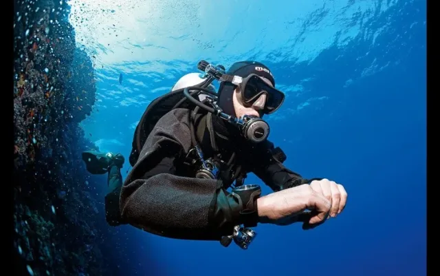 PADI Dry Suit Diver