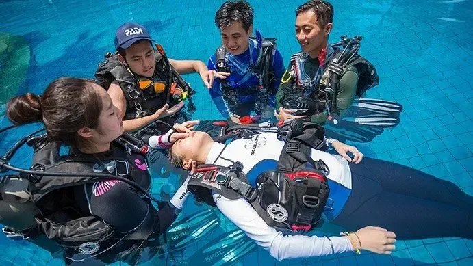PADI Rescue Diver - photo 5