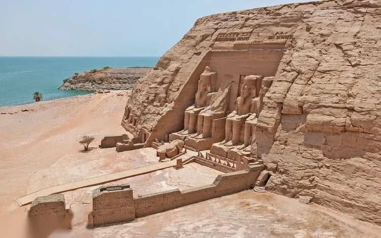Private Abu Simbel Day Trip photo 3