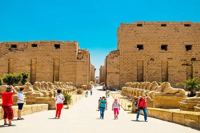 جولة خاصة إلى معبدي الكرنك والأقصر in الأقصر