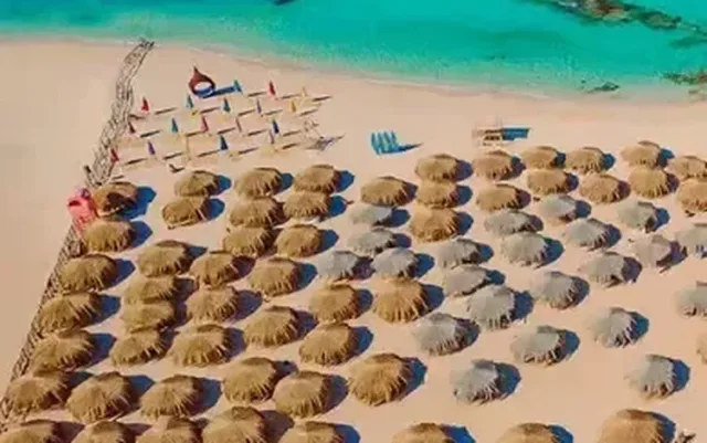 Private Luxury Speedboat to Paradise Island