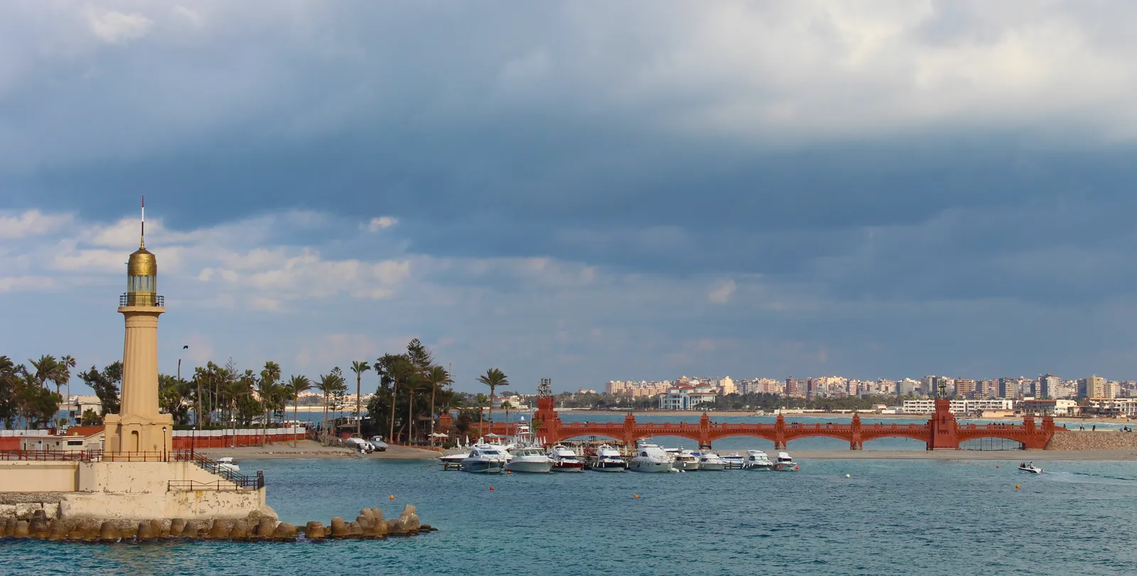 Private Montaza Palace Gardens & Abu Qir Tour