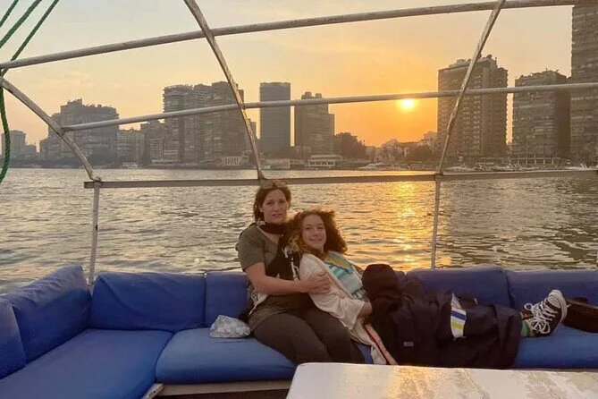 Balade privée en felouque au coucher du soleil sur le Nil au Caire in Le Caire