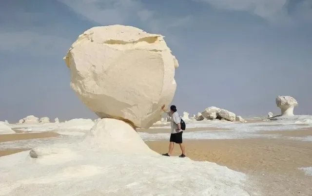 Private White Desert 3-Day, 2-Night Safari