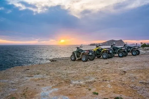 Quad Safari Sea Desert