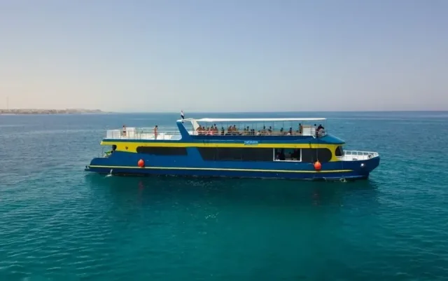 Semi-Submarine Tour